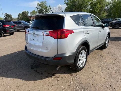Used 2014 Toyota RAV4 LE AWD/4WD image 6