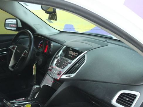 Used 2015 GMC Terrain SLE FWD image 12