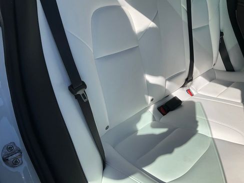 Used 2023 Tesla Model 3 Standard Range image 55