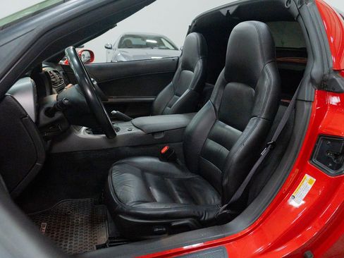 Used 2007 Chevrolet Corvette Coupe image 19