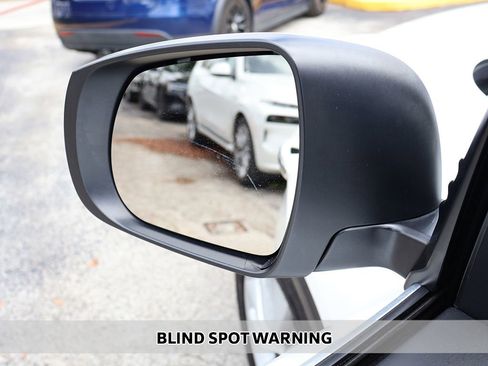 Used 2019 INFINITI QX50 Essential w/ Premium Audio Package image 6