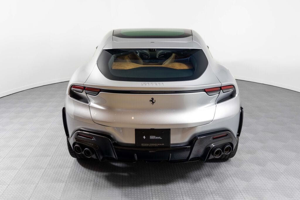 Used 2025 Ferrari Purosangue AWD/4WD image 20