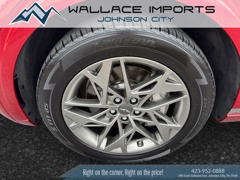 Used 2023 Genesis GV70 2.5T w/ Select Package AWD/4WD image 9