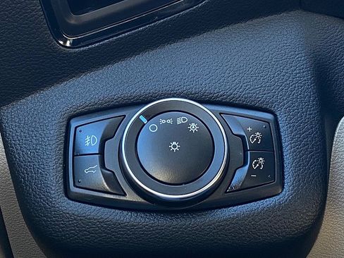 Certified 2019 Ford Escape Titanium AWD/4WD image 51