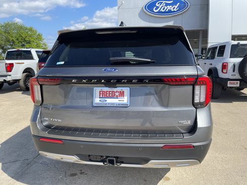 New 2026 Ford Explorer Active image 5