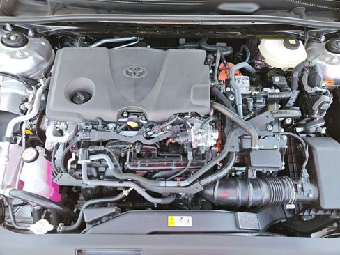 Used 2026 Toyota Camry LE FWD image 28