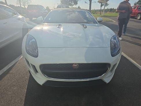Used 2016 Jaguar F-TYPE Convertible image 3