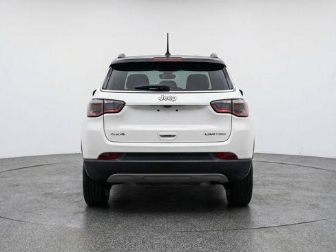 Used 2025 Jeep Compass Limited image 7