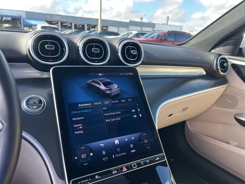 Used 2025 Mercedes-Benz C 300 Sedan image 12