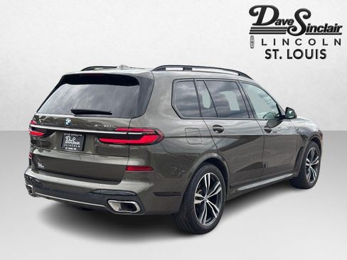 Used 2025 BMW X7 xDrive40i w/ M Sport Package AWD/4WD image 3