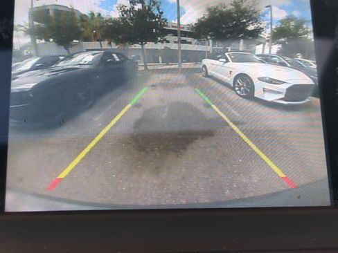 Used 2019 Dodge Charger SXT w/ Leather Interior Group image 21