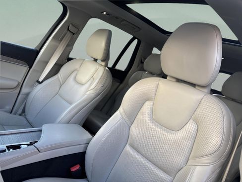 Used 2021 Volvo XC90 T6 Inscription w/ Advanced Package image 19