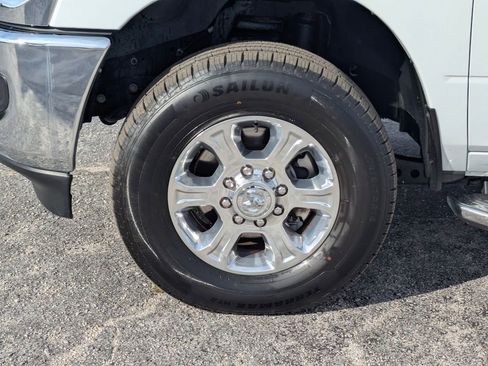 Used 2024 RAM 3500 Big Horn AWD/4WD image 10
