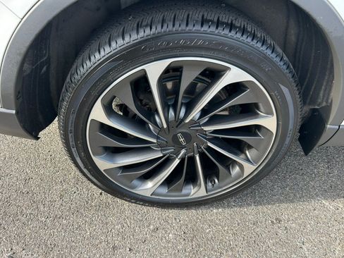Used 2020 Lincoln Aviator Reserve w/ Equipment Group 202A AWD/4WD image 13