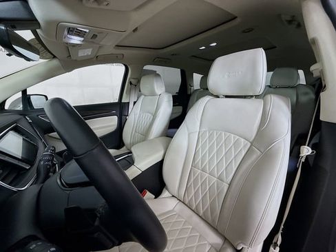 Used 2023 Buick Enclave Avenir w/ Avenir Technology Package image 25