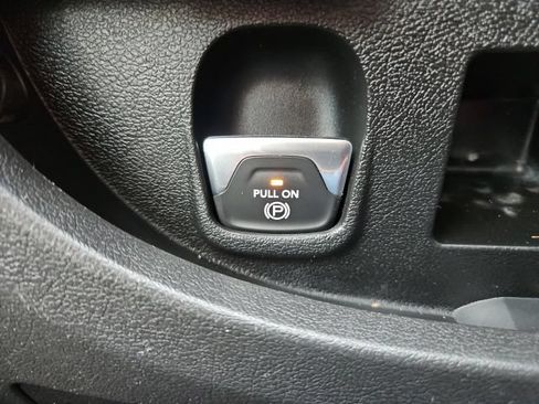 Used 2023 RAM ProMaster 2500 FWD image 14