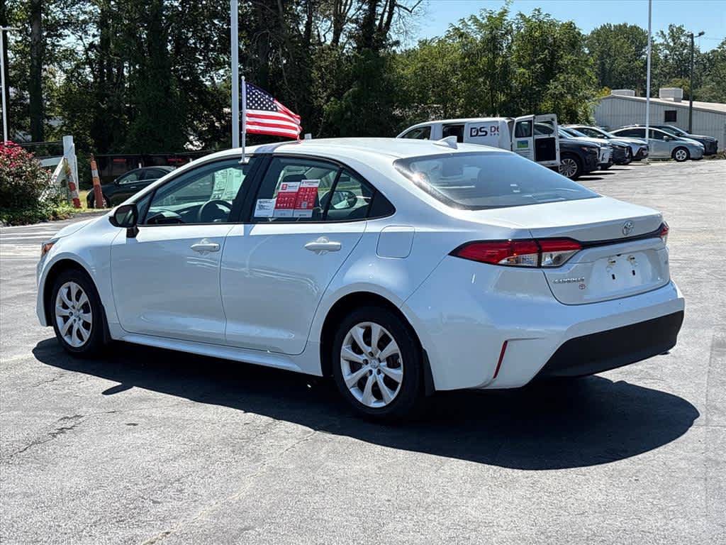 Used 2026 Toyota Corolla LE FWD image 27