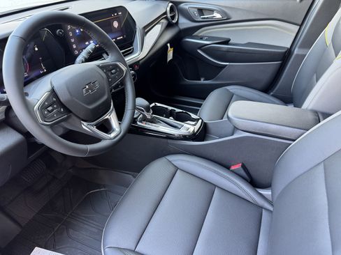New 2025 Chevrolet Trax ACTIV w/ Driver Confidence Package image 8