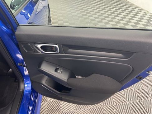 Used 2023 Honda Civic Sport image 18