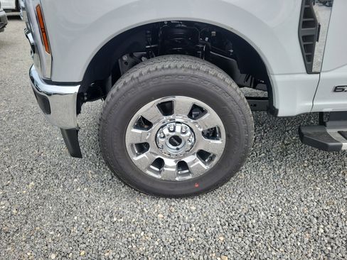 New 2026 Ford F250 Lariat w/ Chrome Package image 5
