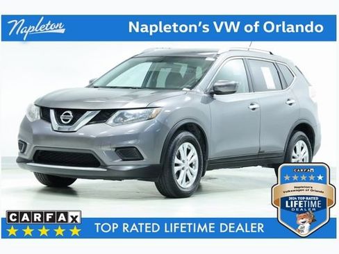 Used 2016 Nissan Rogue SV image 1