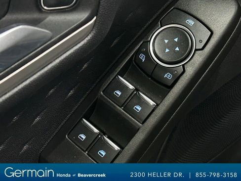 Used 2020 Ford Escape SE image 19