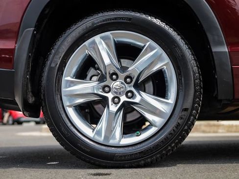 Used 2015 Toyota Highlander Limited Platinum AWD/4WD image 11