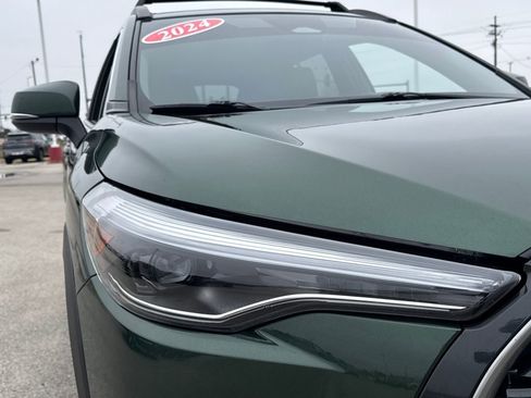 Used 2024 Toyota Corolla Cross XLE image 11