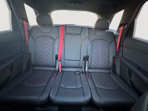 Certified 2025 Audi SQ7 Prestige w/ Prestige Package AWD/4WD image 16