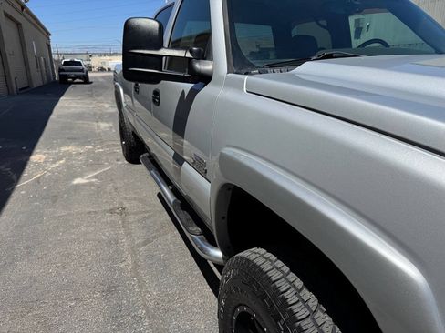 Used 2006 Chevrolet Silverado 3500 LT w/ Heavy-Duty Power Package AWD/4WD image 17
