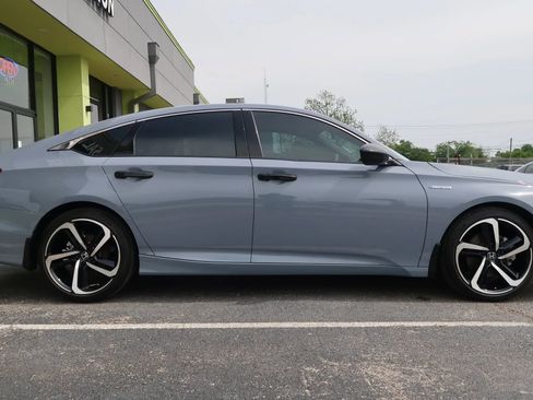 Used 2022 Honda Accord Sport image 6