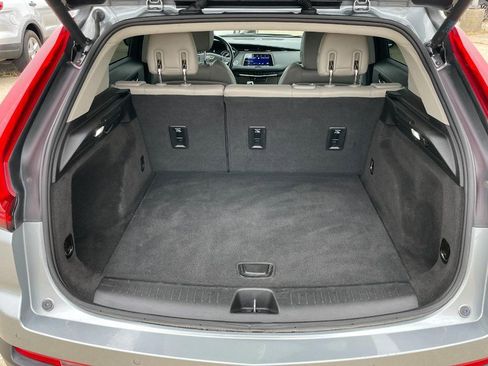 Used 2023 Cadillac XT4 Luxury image 11