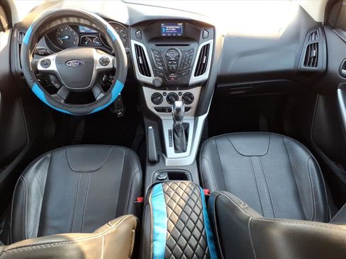 Used 2014 Ford Focus SE w/ Equipment Group 201A image 9