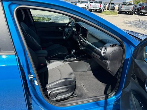 Used 2023 Kia Forte GT-Line w/ GT-Line Technology Package FWD image 15