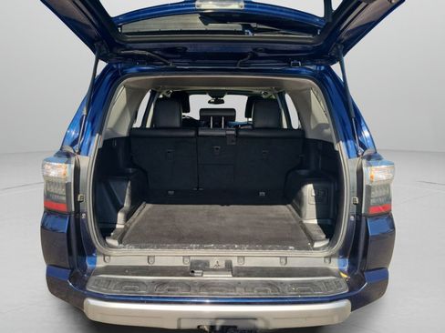 Used 2018 Toyota 4Runner TRD Off-Road Premium image 26