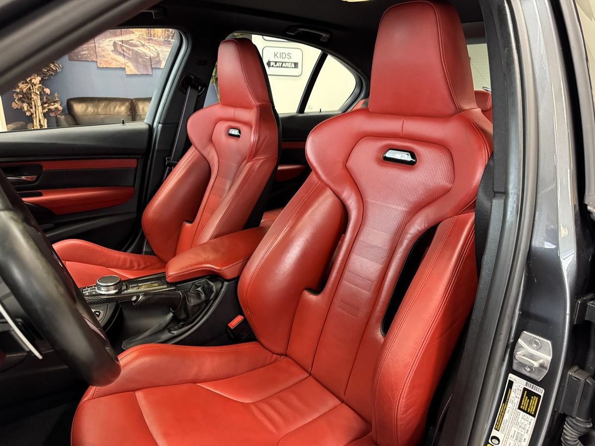 Used 2018 BMW M3 RWD image 17