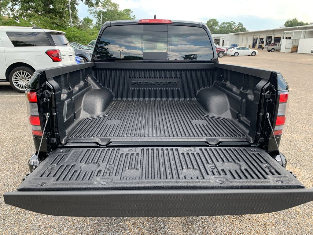 New 2026 Nissan Frontier SV w/ SV Convenience Package RWD image 6