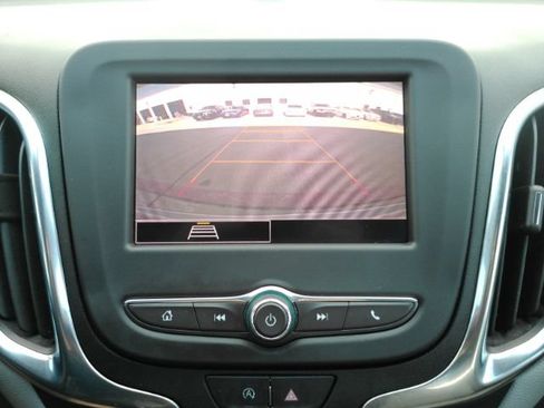 Used 2023 Chevrolet Equinox LS w/ LS Convenience Package FWD image 8