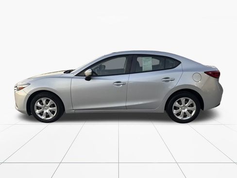 Used 2018 MAZDA MAZDA3 Sport image 5
