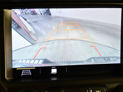 Used 2021 GMC Canyon AT4 w/ Driver Alert Package image 31