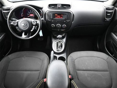 Used 2014 Kia Soul + image 25