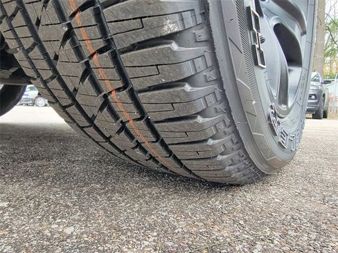 Certified 2023 RAM 1500 Big Horn image 18