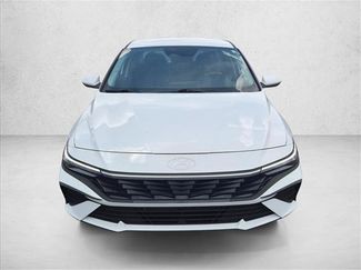 Certified 2025 Hyundai Elantra Hybrid FWD video 2