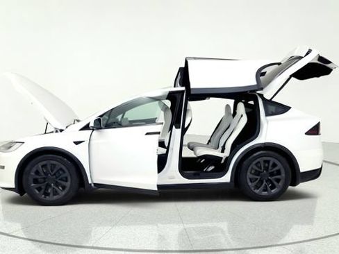 Used 2023 Tesla Model X AWD/4WD image 15