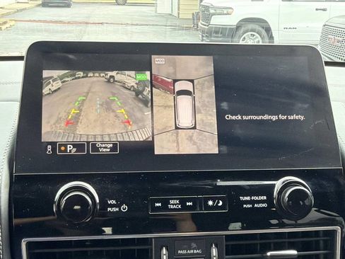 Used 2022 Nissan Armada Platinum RWD image 39