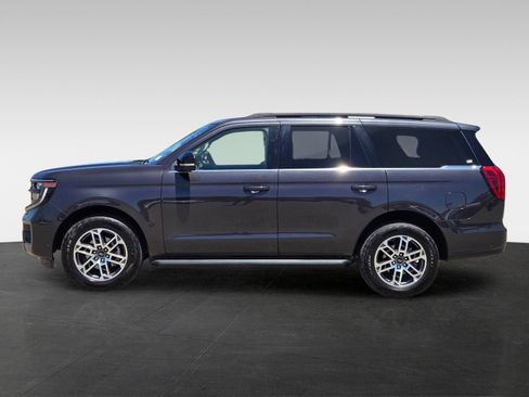 Used 2025 Ford Expedition Active AWD/4WD image 8