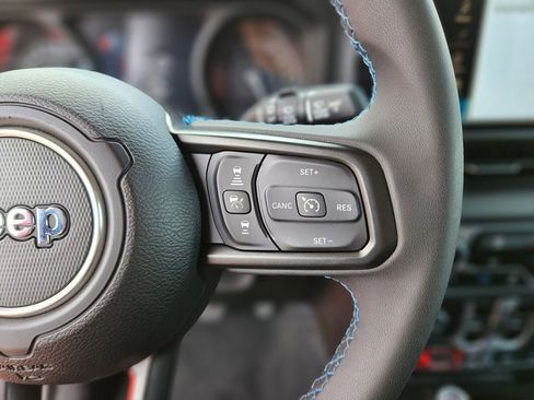 Used 2024 Jeep Wrangler Unlimited Rubicon 4xe image 24