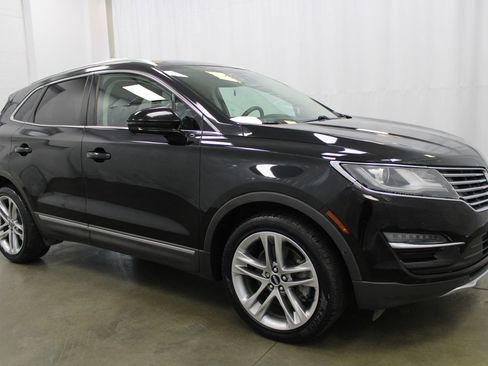 Used 2017 Lincoln MKC Reserve AWD/4WD image 4