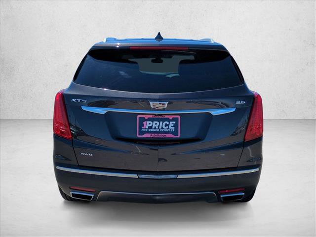 Used 2017 Cadillac XT5 Platinum w/ Driver Assist Package AWD/4WD image 7