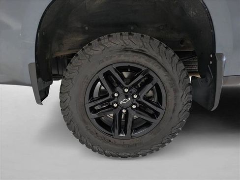 Used 2020 Chevrolet Silverado 1500 LT Trail Boss image 21
